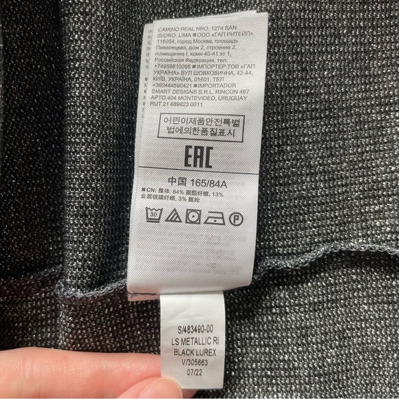 NWT Shiny Long-Sleeved GAP Shirt - Picture 7 of 7